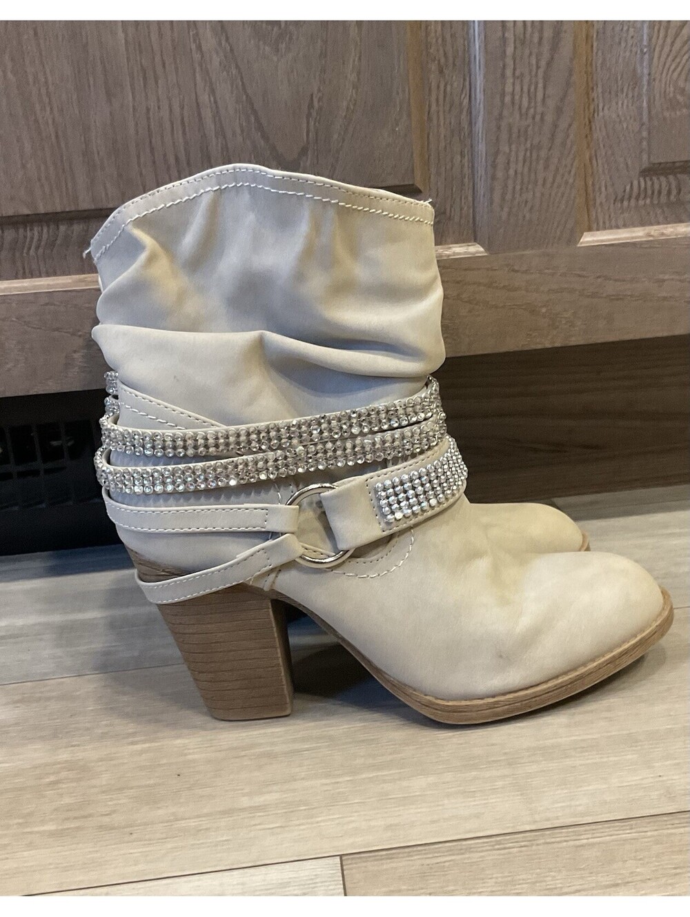 Daisy Fuentes KAMILE Womens Ankle Boots Size 5.5M